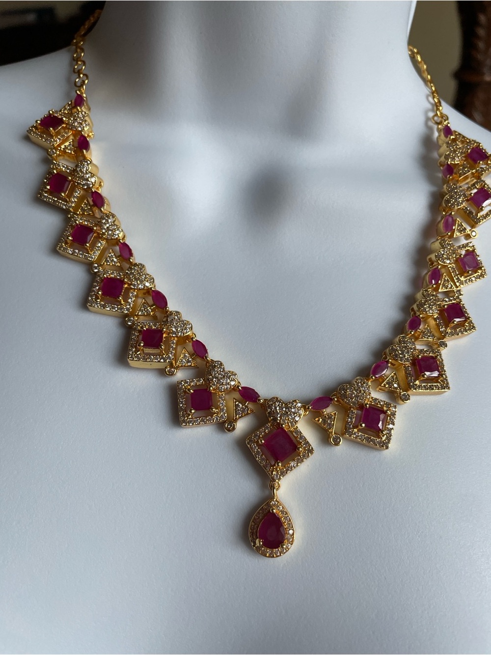 Gold-Plated Necklace with Pink Gem Accents - Elegant Statement Jewelry